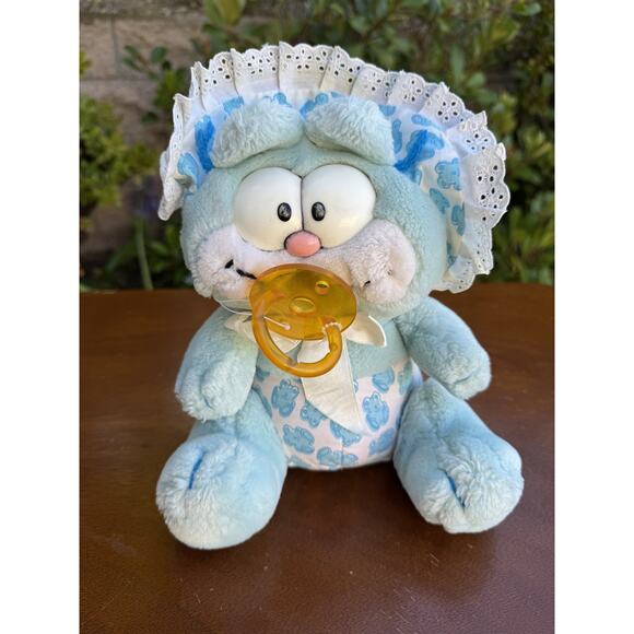 Vintage 1981 Baby Garfield Plush Stuffed Animal Doll Pacifier Pajamas Dakin - Picture 1 of 5
